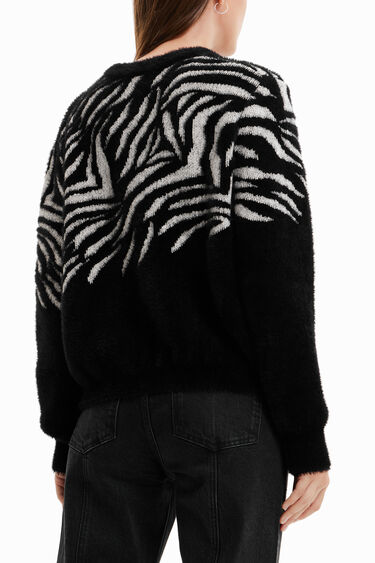 Zebra fur-effect pullover | Desigual