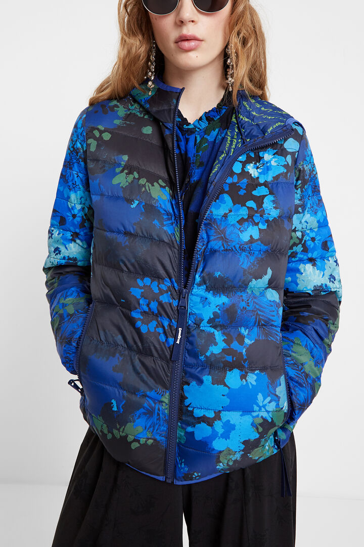 Chaqueta acolchada de camuflaje floral | Desigual