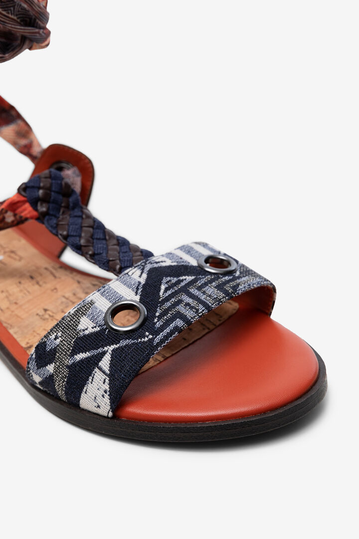 Ethnic sandals with ribbon | Desigual