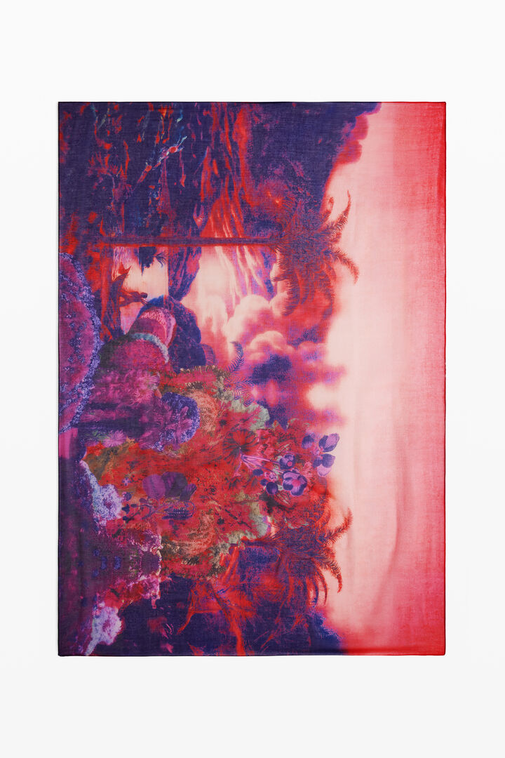 Foulard conçu par Mr. Christian Lacroix