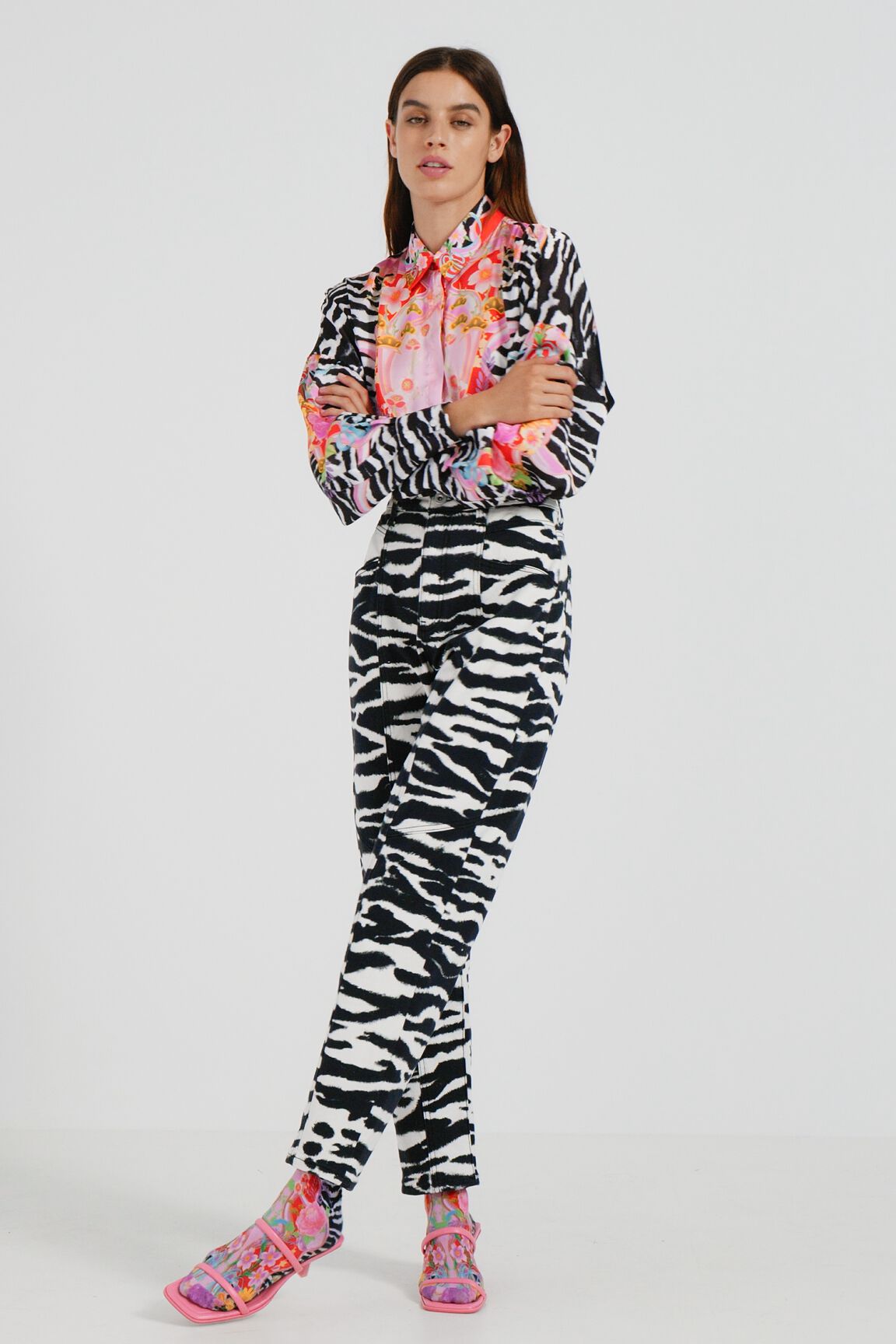 Pantaloni lunghi a vita alta | Desigual.com