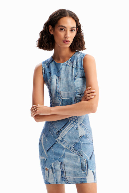 Vestido mini patch denim