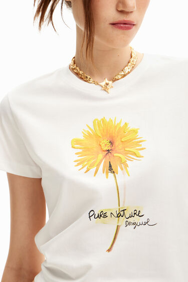 Camiseta de manga corta con flor. | Desigual