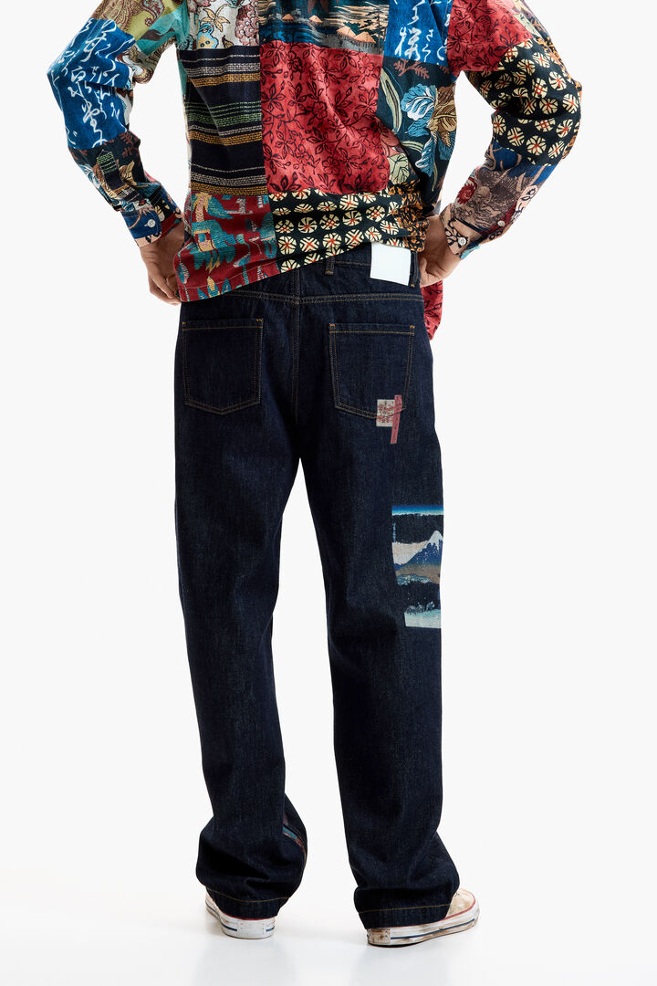 Pantalón vaquero estampado oriental | Desigual