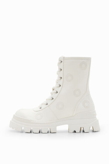 Botes track brodats | Desigual