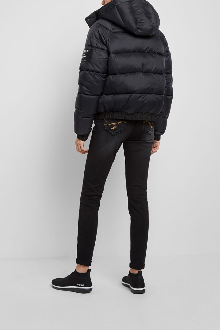 Doudoune courte à capuche | Desigual