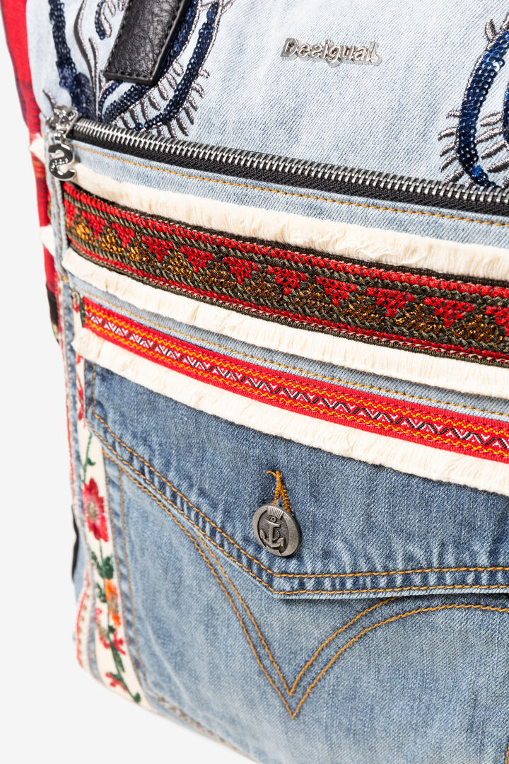 Patches red and denim shopping bag | Desigual