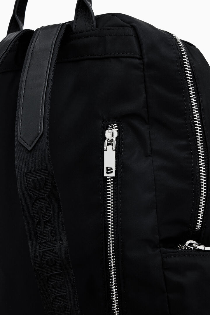 Medium nylon backpack with pockets | Desigual