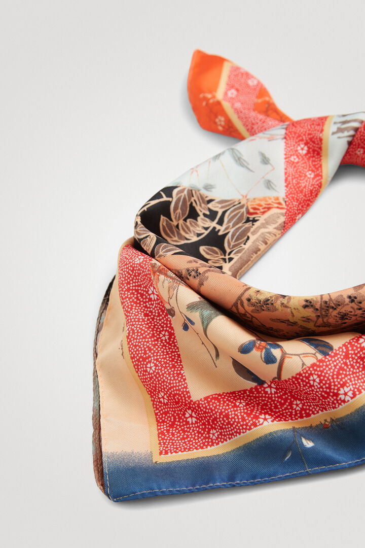 Foulard quadrato fiori orientali | Desigual