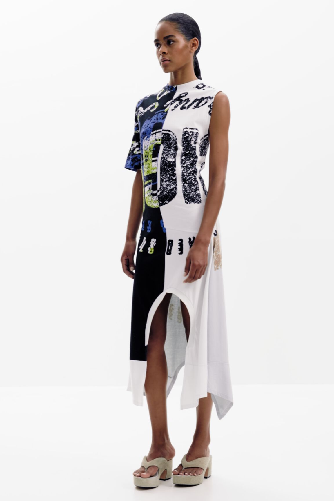 Asymmetric dress Woman I Desigual.com