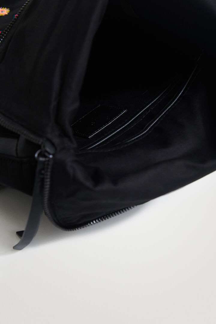 Square backpack embroideries | Desigual