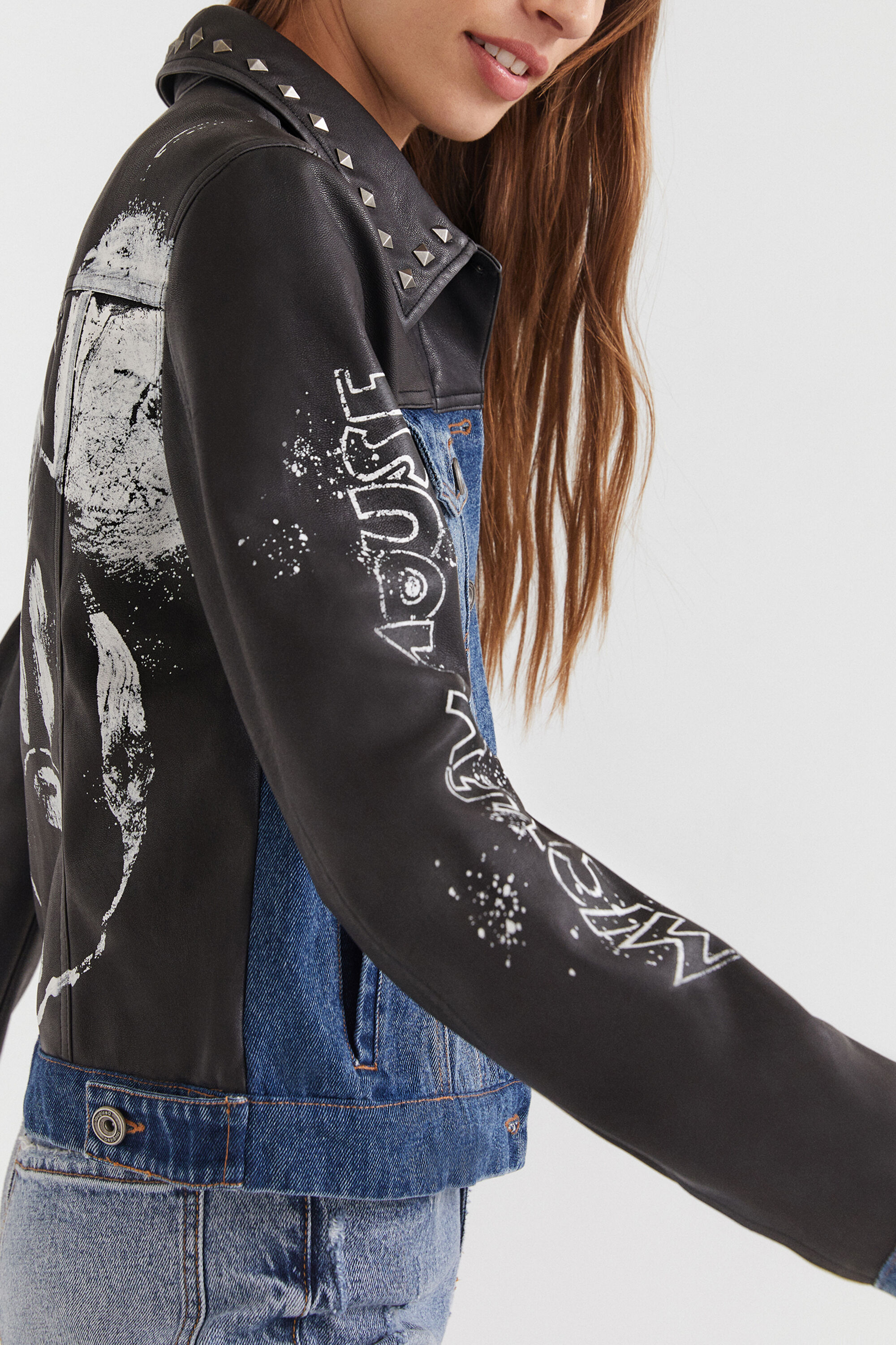Chaqueta biker híbrida Mickey Mouse | Desigual.com