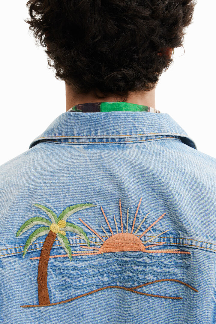 Embroidered denim trucker jacket | Desigual