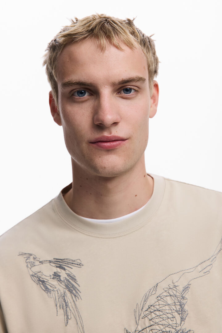 T-shirt with carp drawings | Desigual