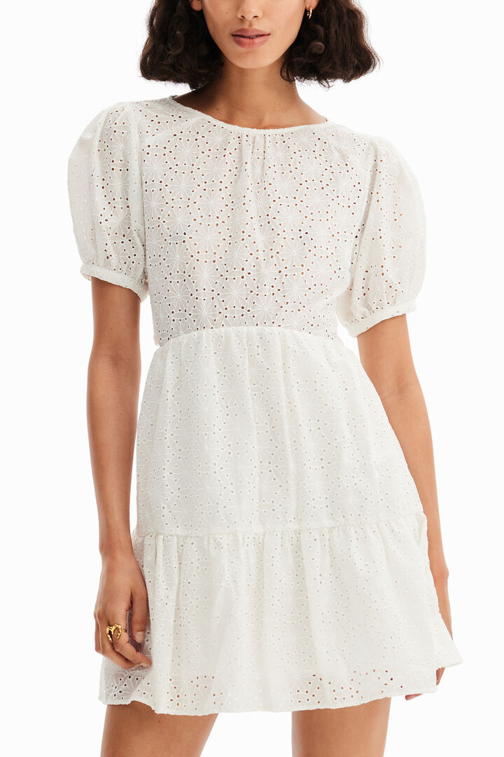 Vestido corto bordado suizo | Desigual