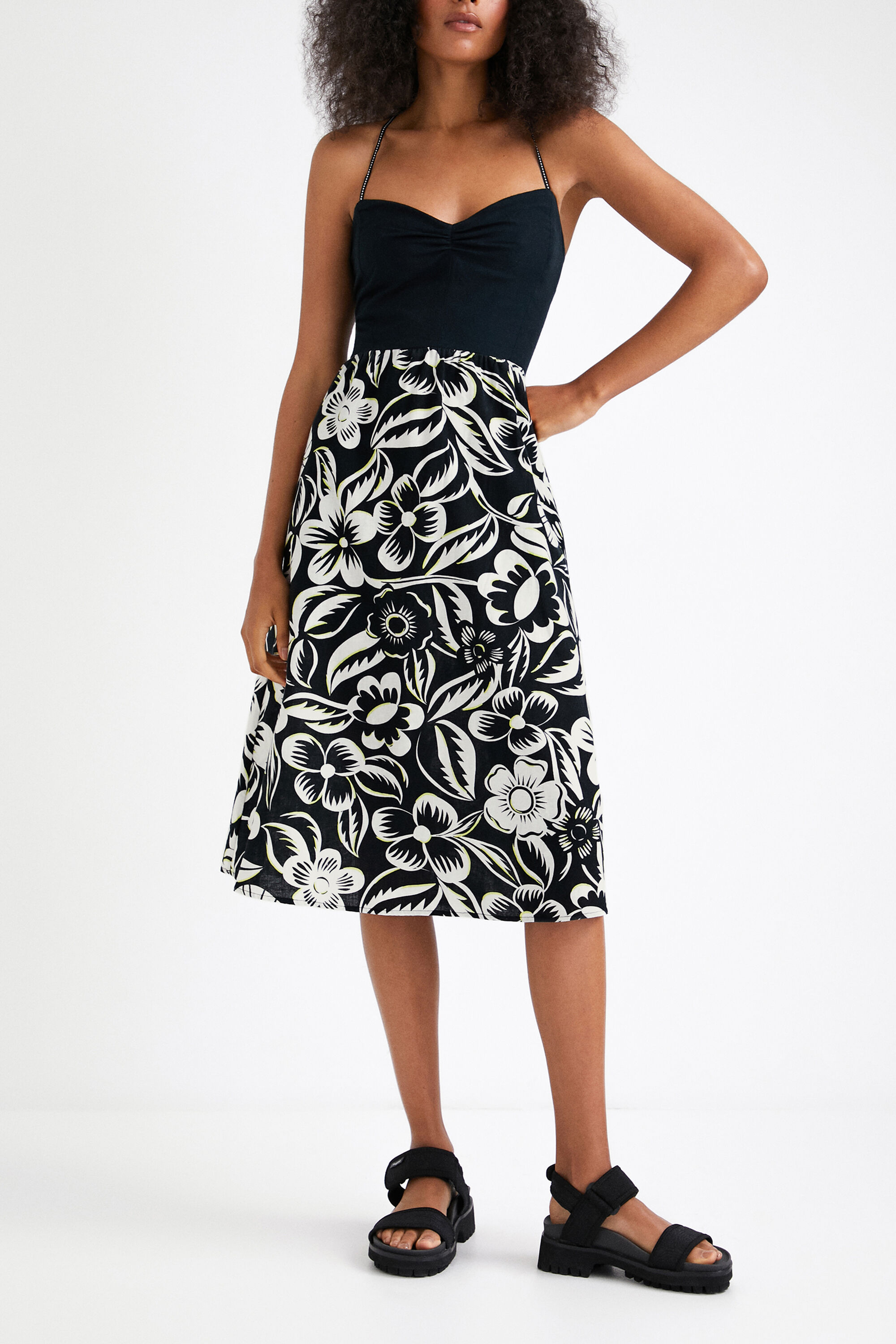 Vestito lungo desigual hot sale