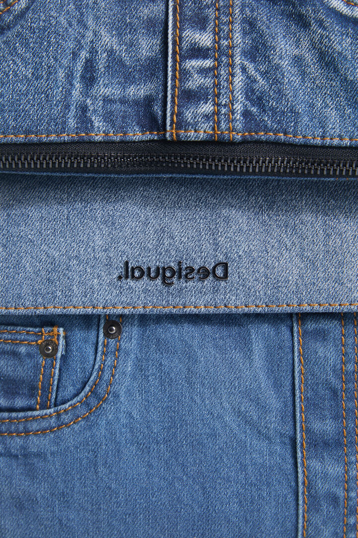 Mochila vaquera upcycling | Desigual