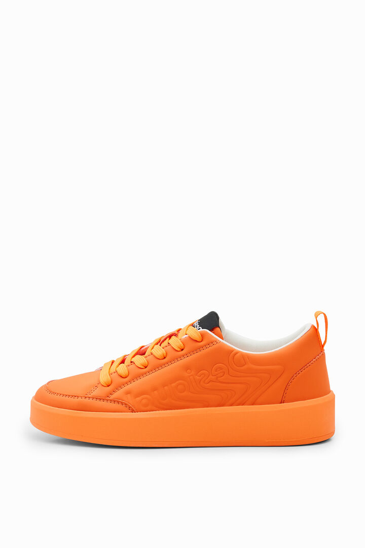 Sneakers plataforma logo