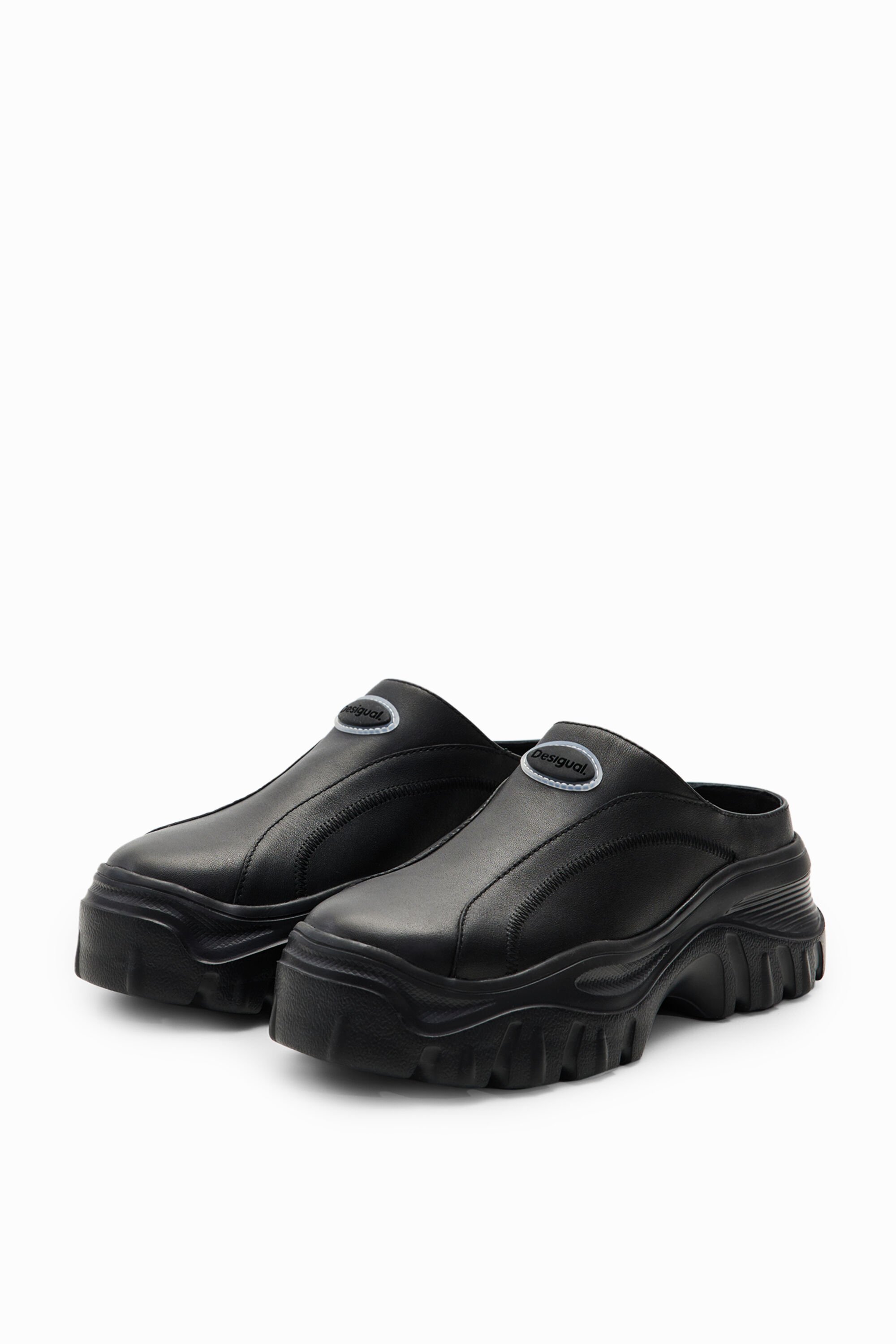 Chaussures desigual 2025 chez besson