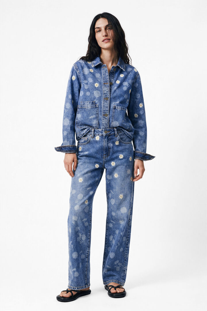 Pantal&oacute;n Vaquero bordado regular