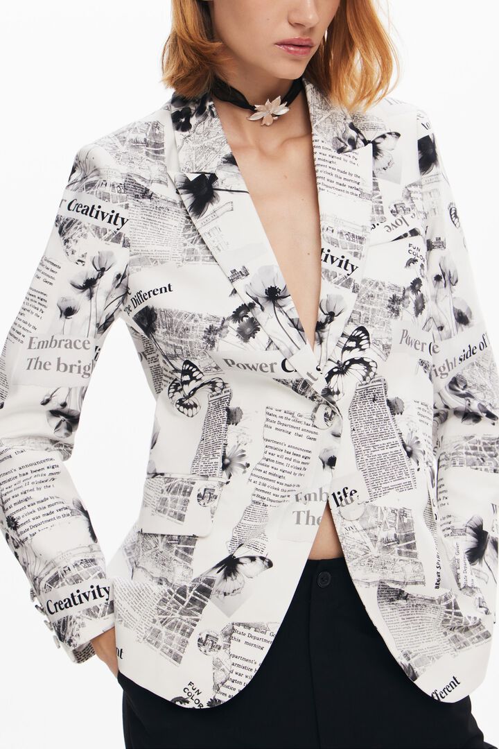 Straight blazer with text and flowers | Desigual