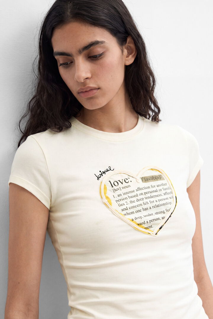 T-shirt With Message Print