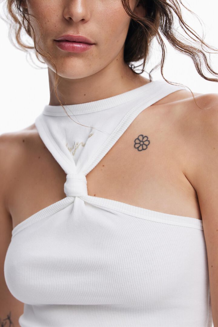 Camiseta com n&oacute;