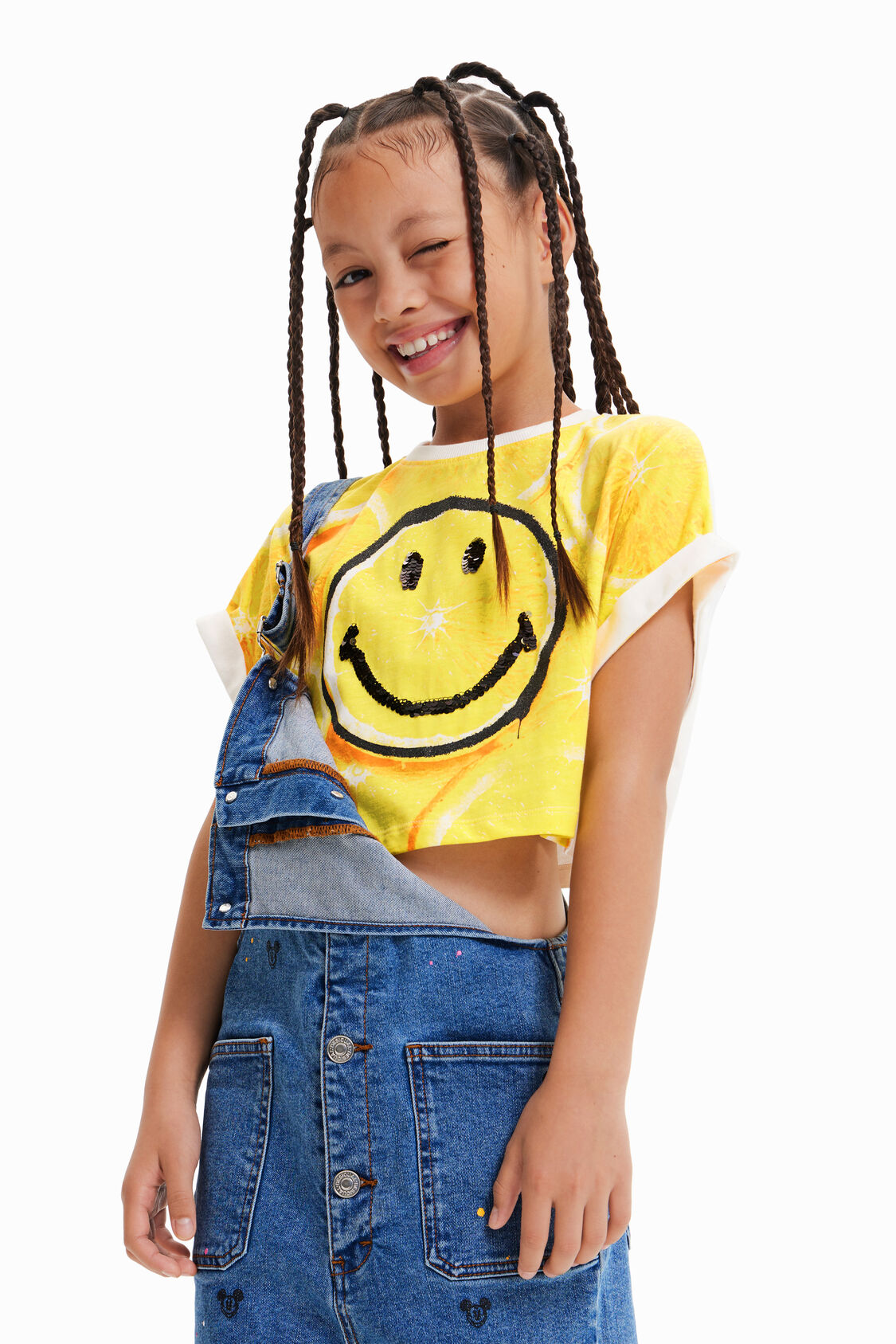 Bienes Sin Jugar con Camiseta cropped limón Smiley® de niña I Desigual.com