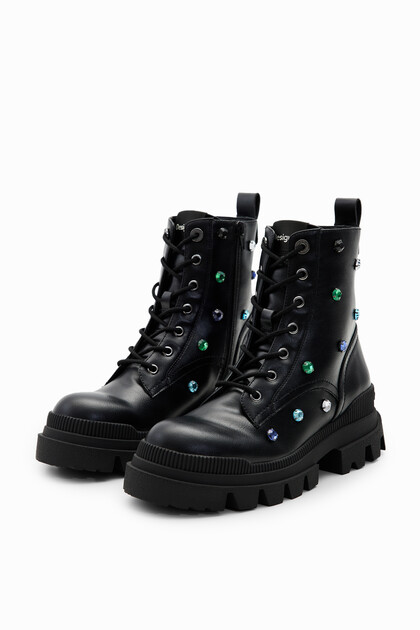 Bottes track applications