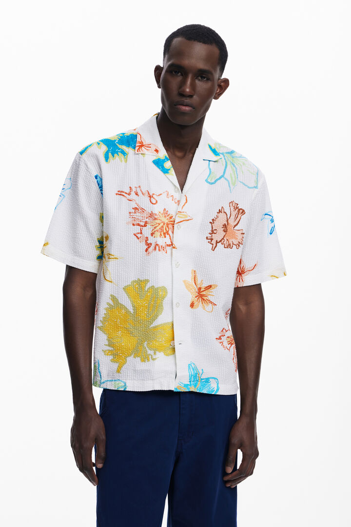 Short-sleeve shirt with leaves