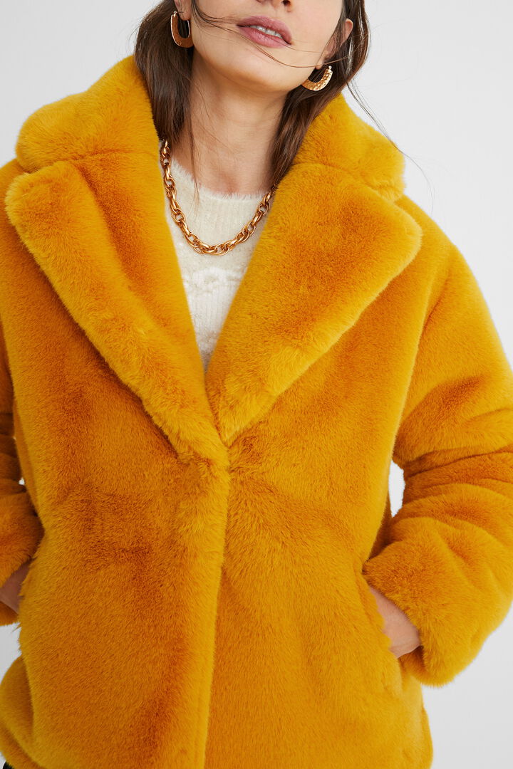 Oversize plush jacket | Desigual