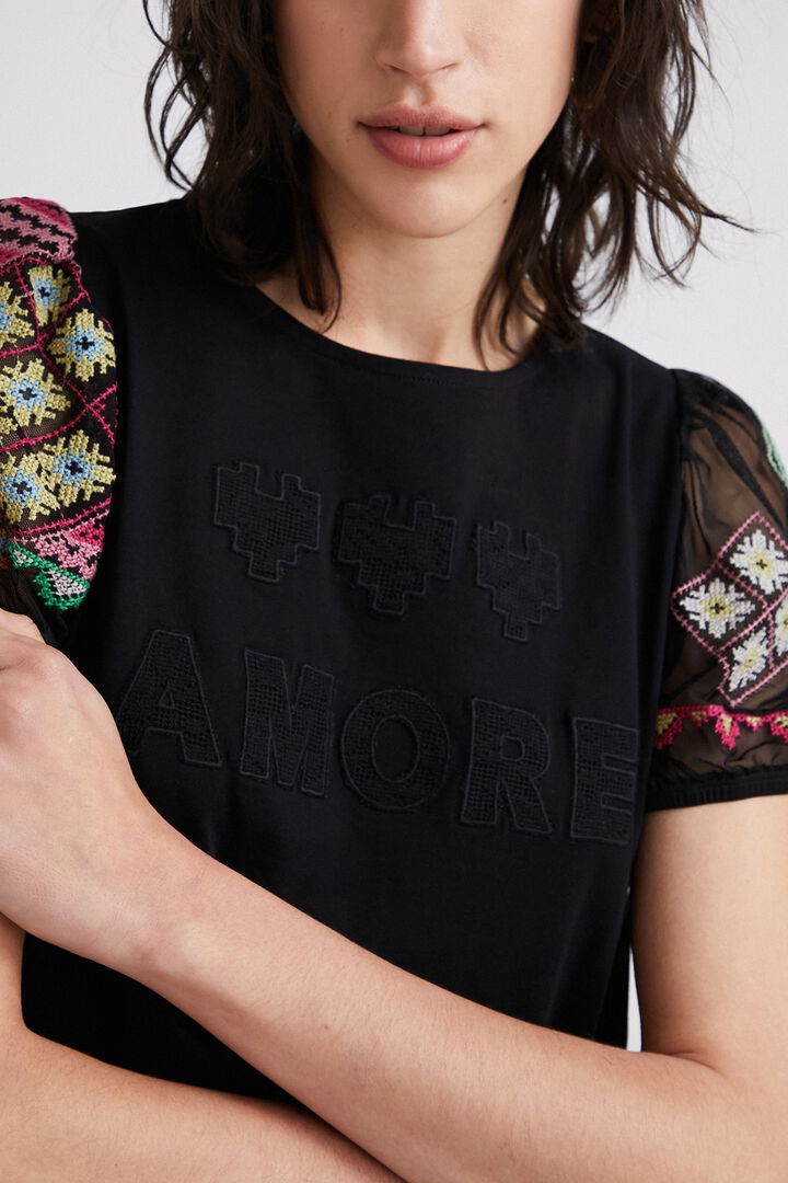 Camiseta manga bordada | Desigual