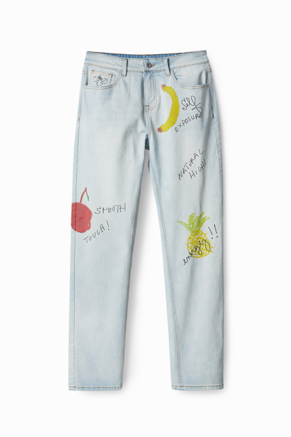 Knöchellange Jeans mit gemaltem Obst