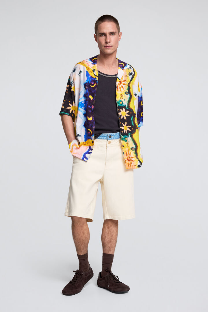 Chemise imprim&eacute;e cosmos