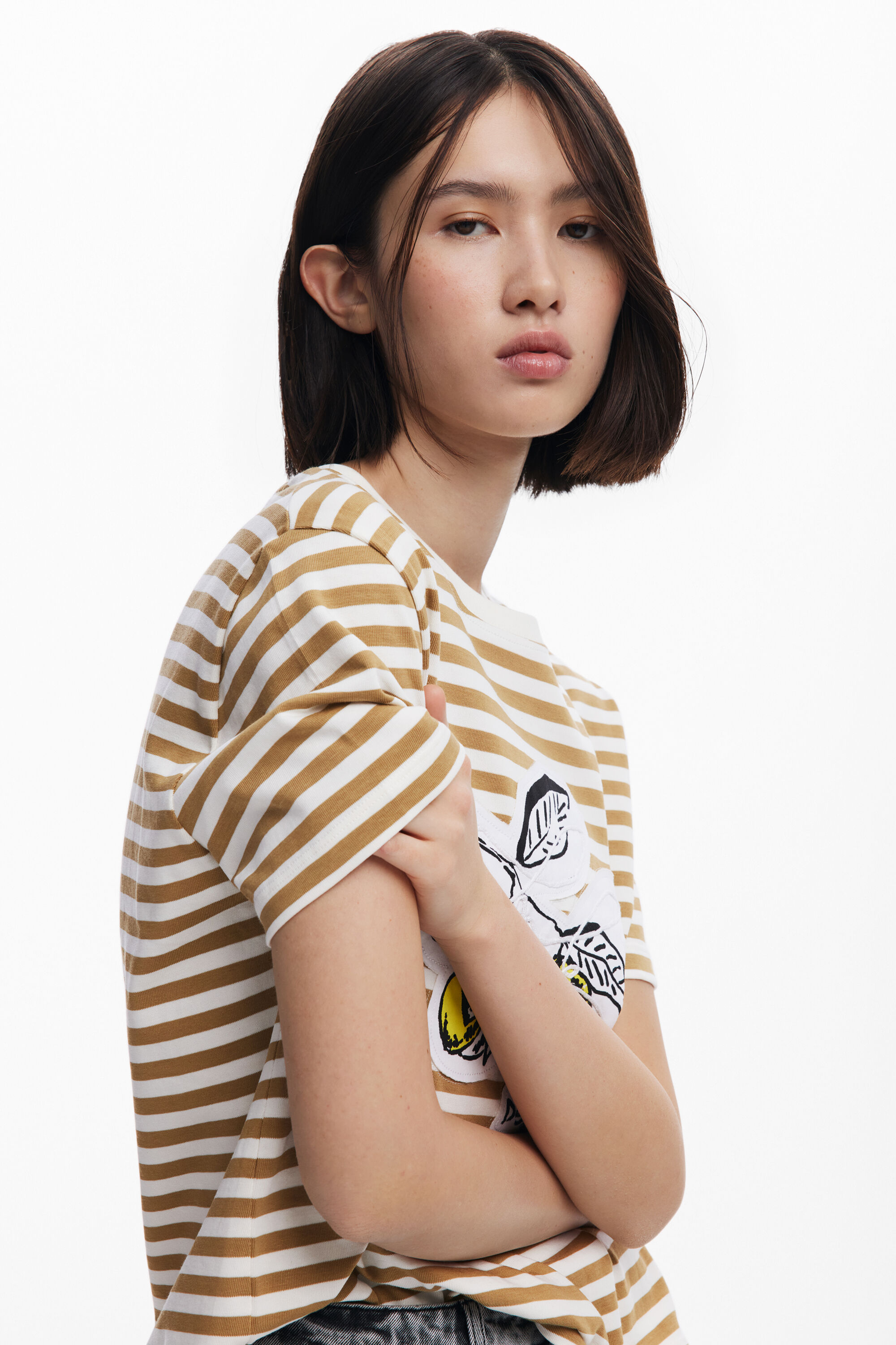 ストライプ柄のTシャツ 女性用 I Desigual.com