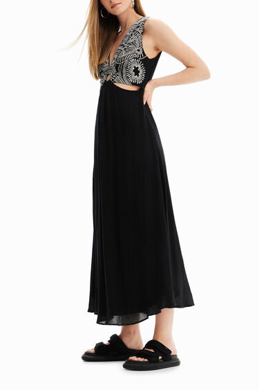 Vestido largo bordado cut-outs | Desigual