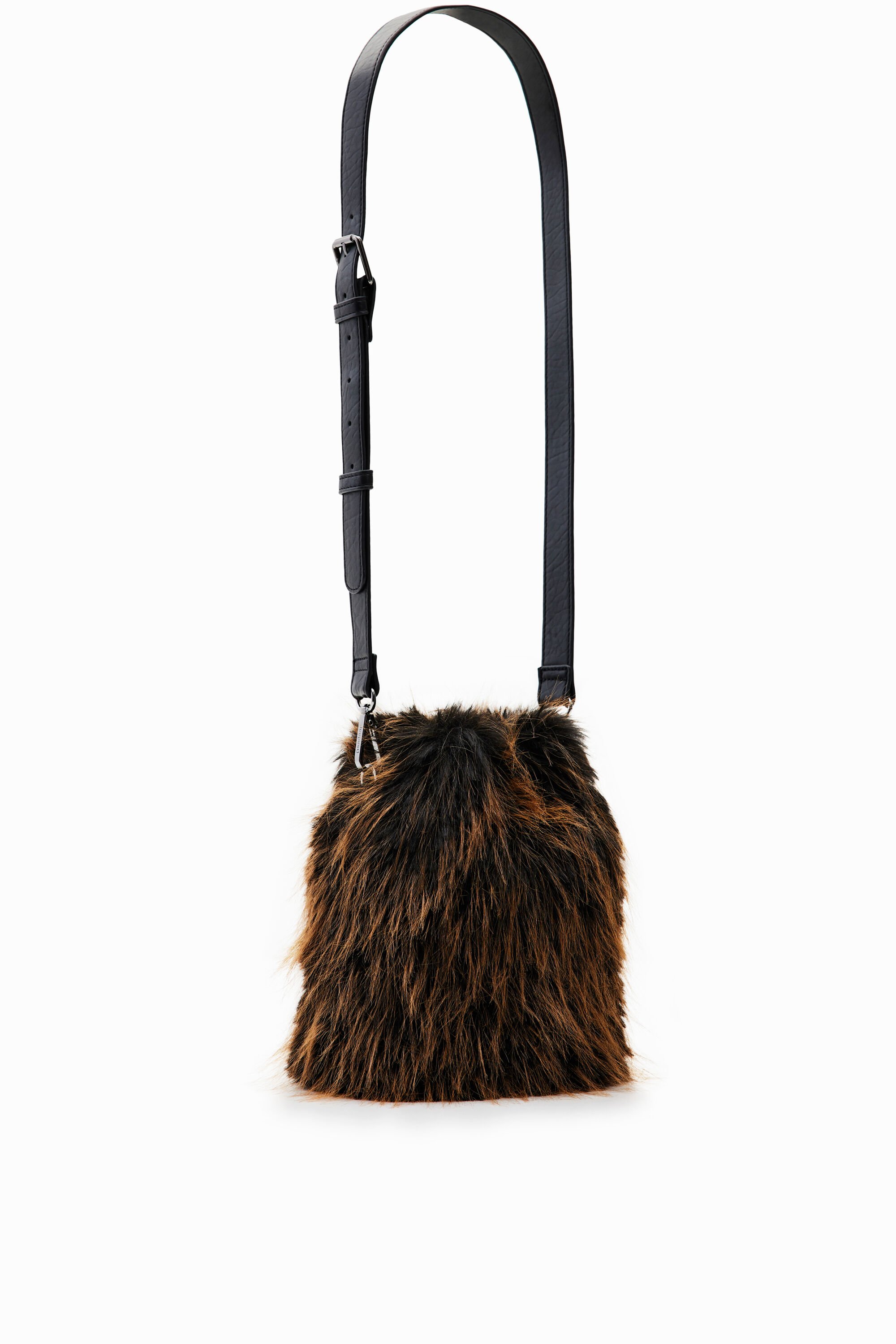 Small fur bucket bag