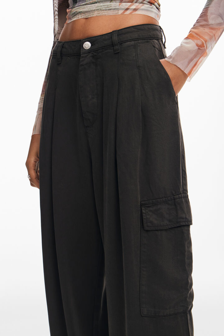 Fluid cargo pants | Desigual