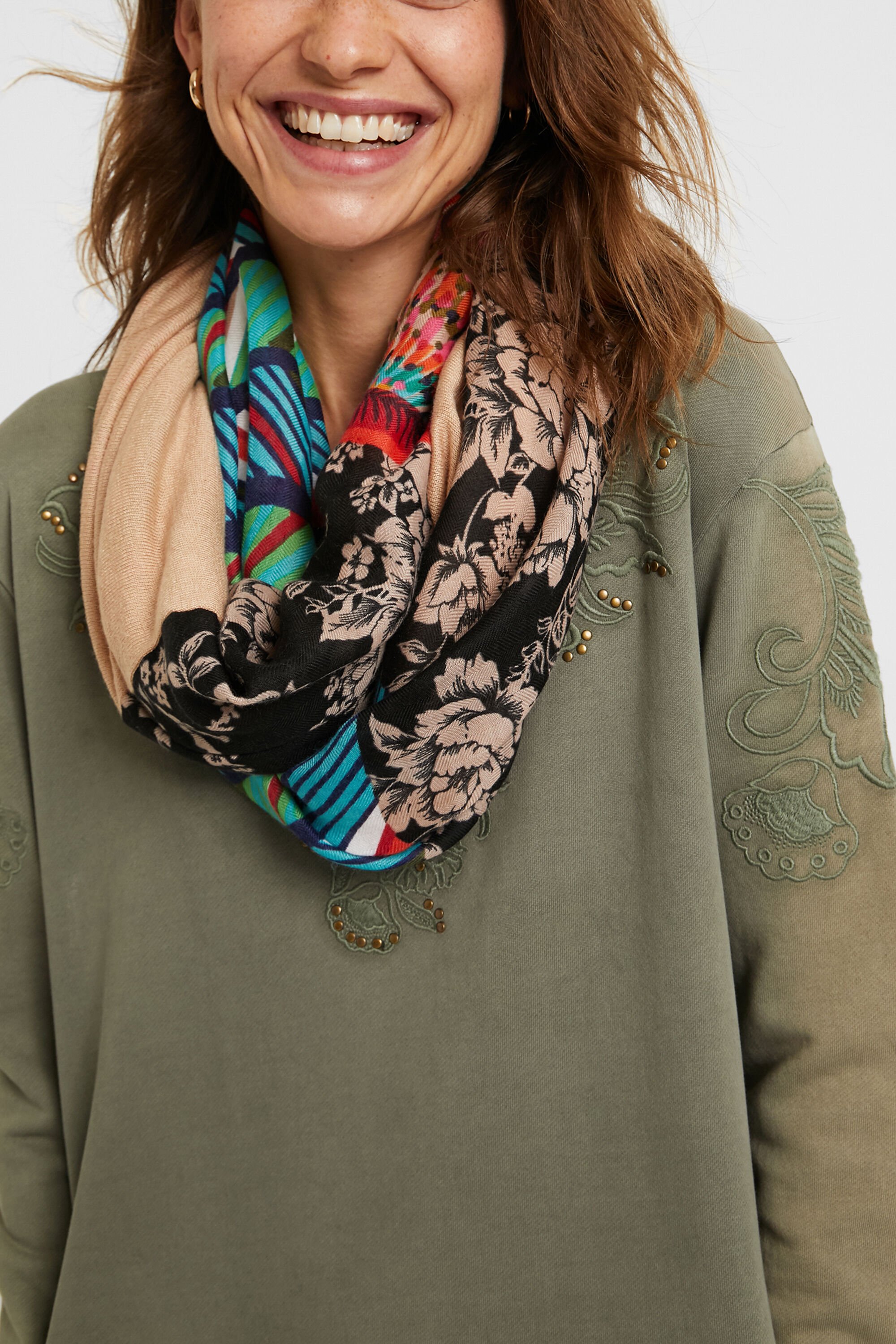 Foulard desigual black discount friday