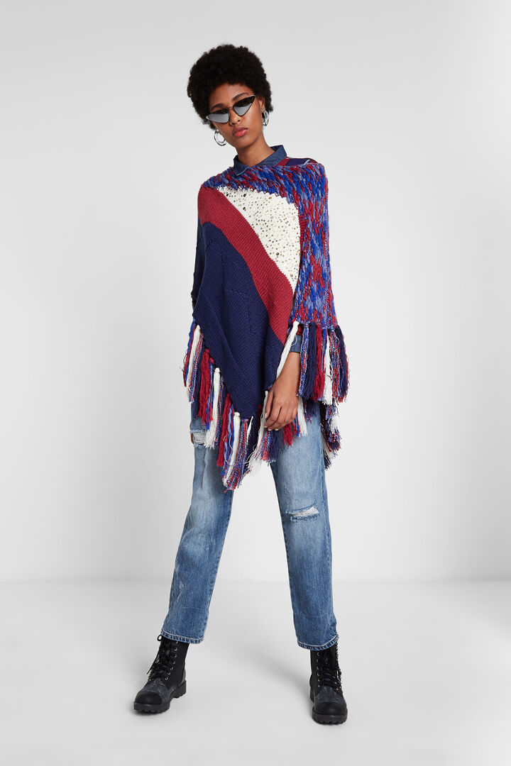 Knit patch poncho | Desigual