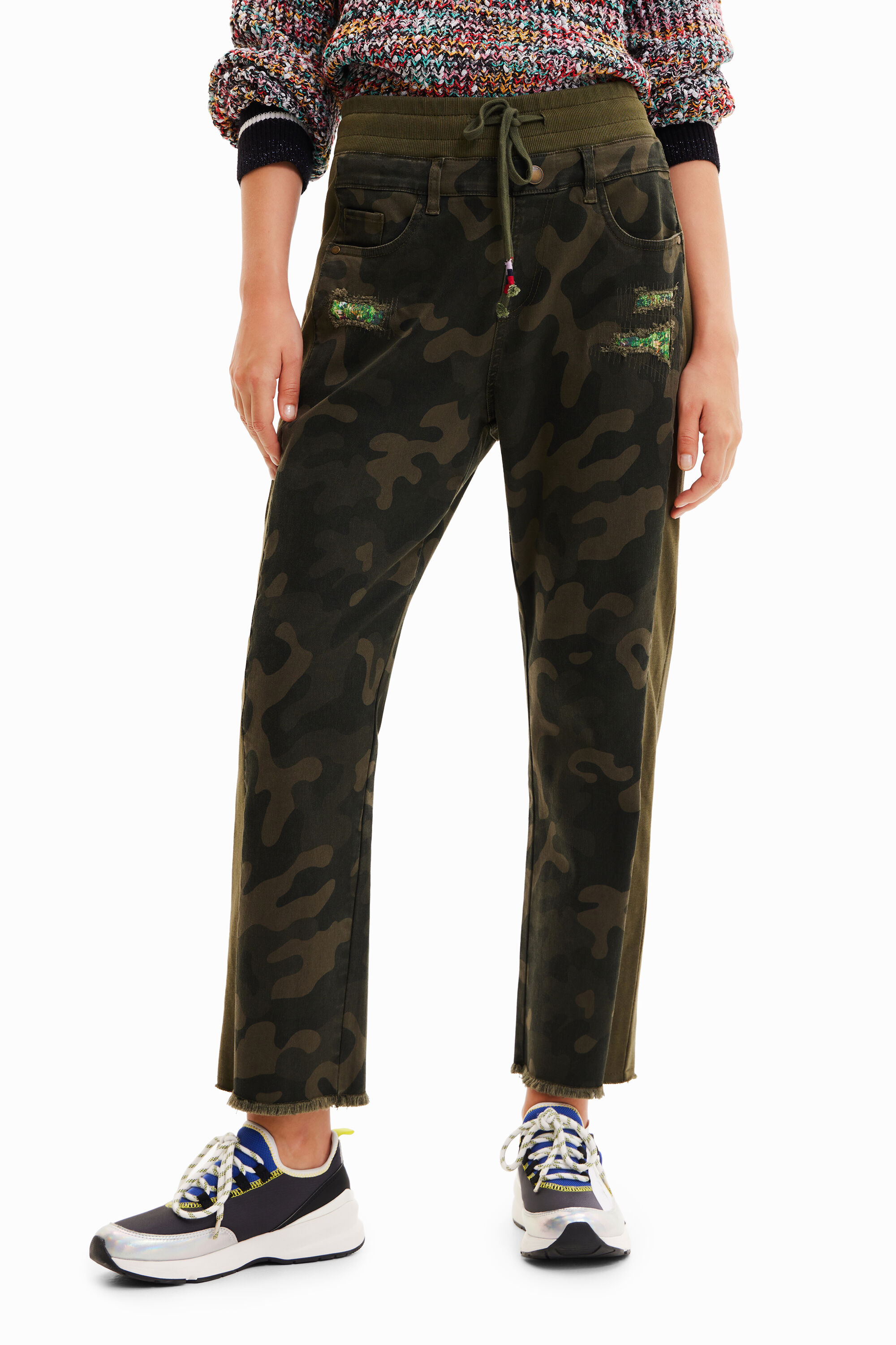Camouflage jogger trousers | Desigual.com