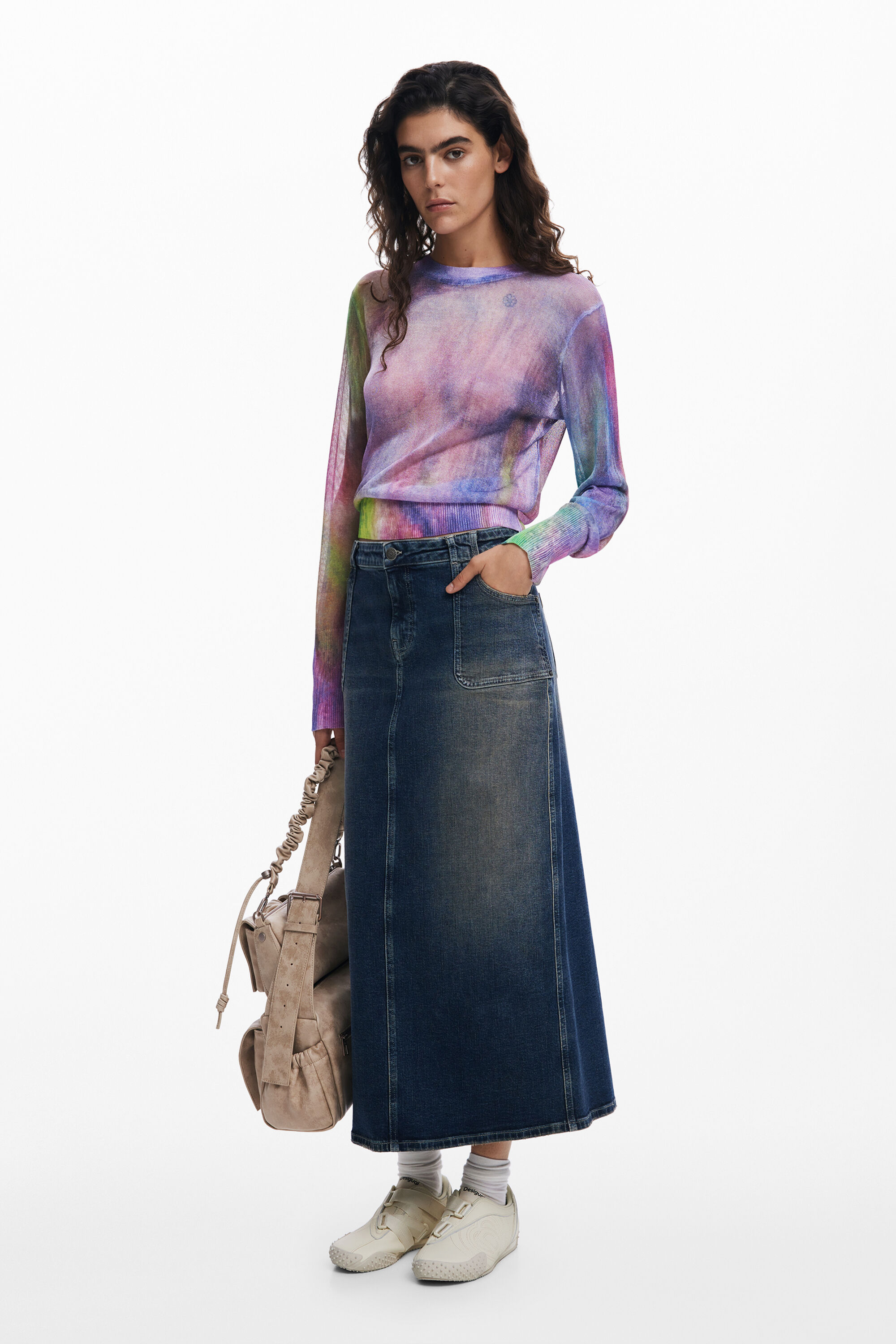 Desigual 水彩画風の薄手のセーター In Red