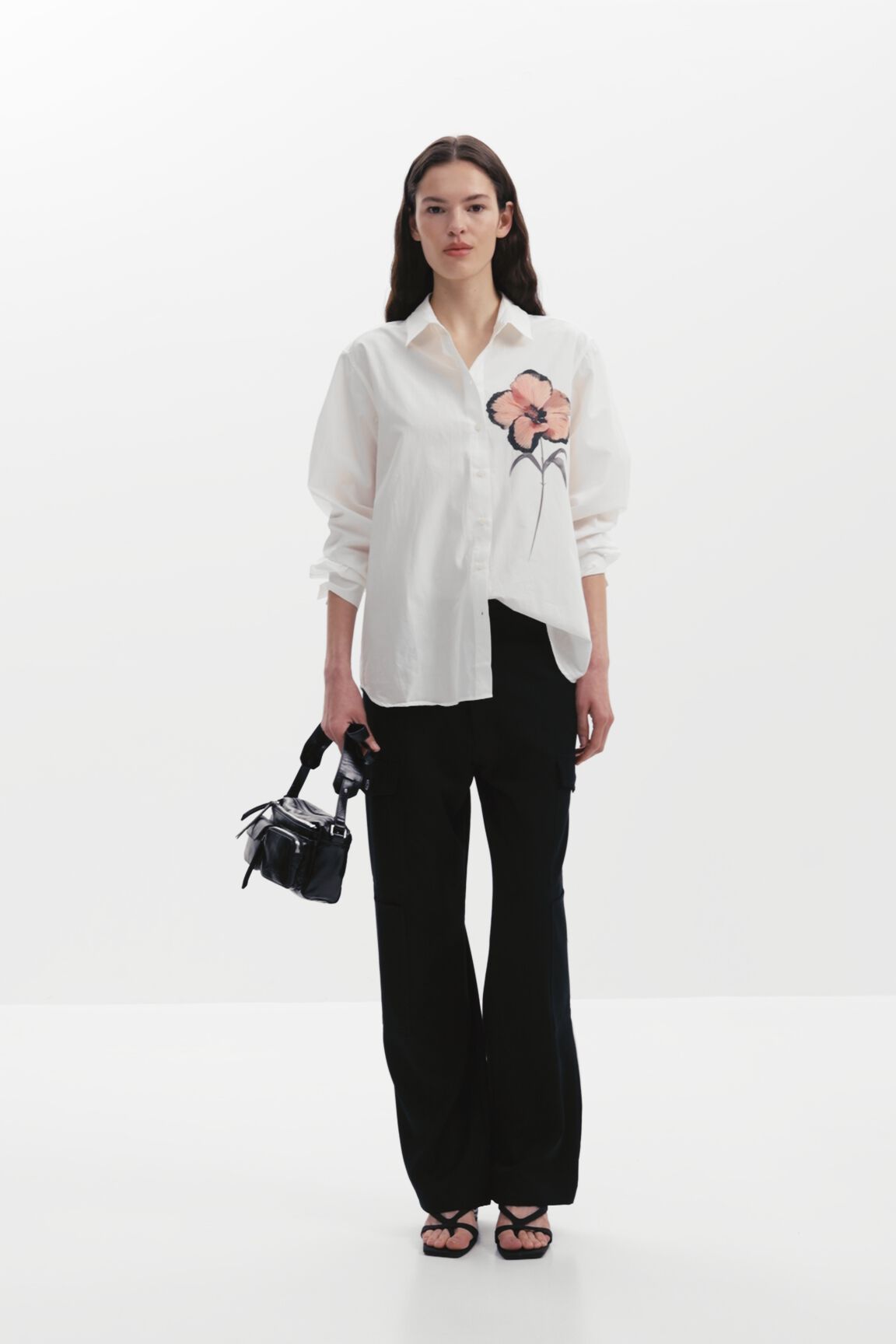 胸に花柄のシャツ 女性用 I Desigual.com 胸に花柄のシャツ 女性用 I Desigual.com