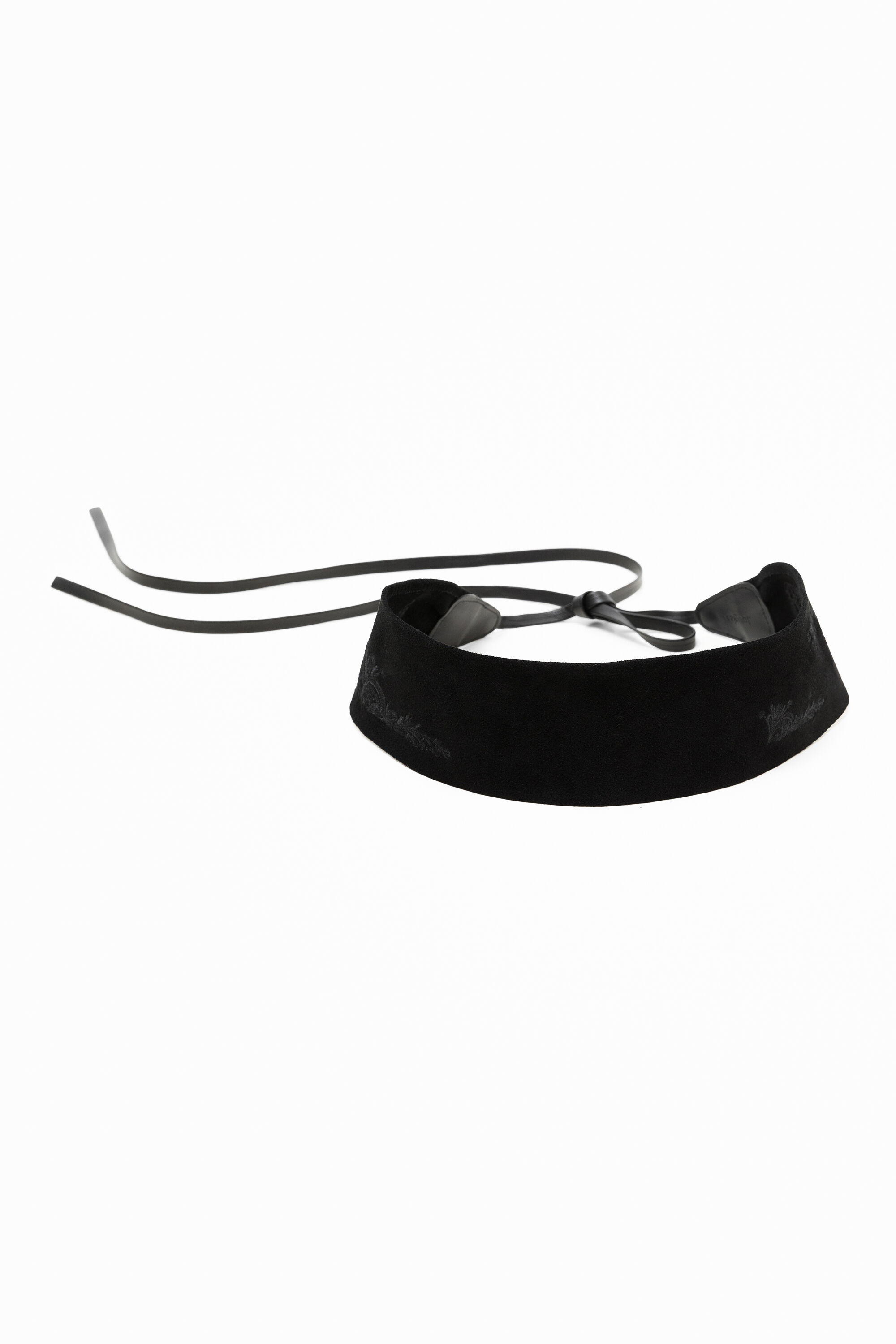 Embroidered sash belt