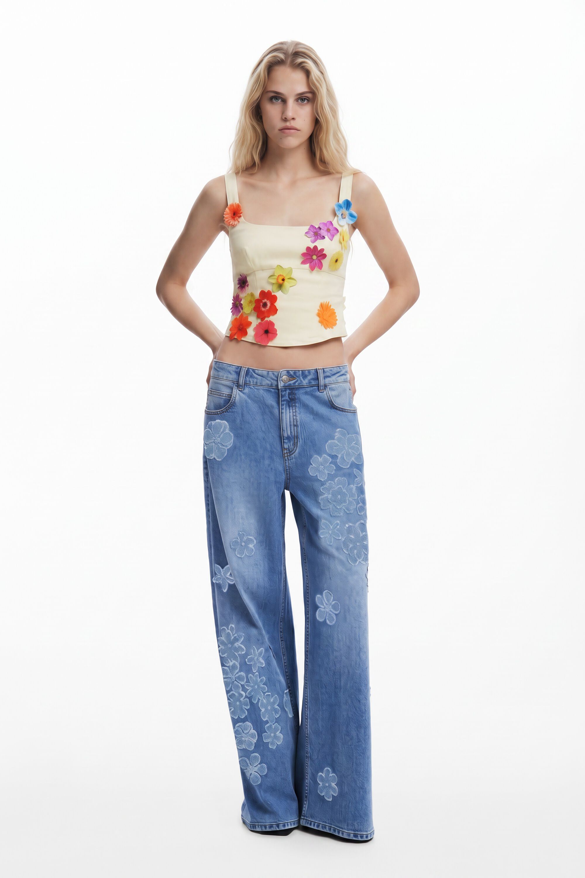 タイラー・マギリヴァリーの花柄コルセットブラウス 女性用 I Desigual.com