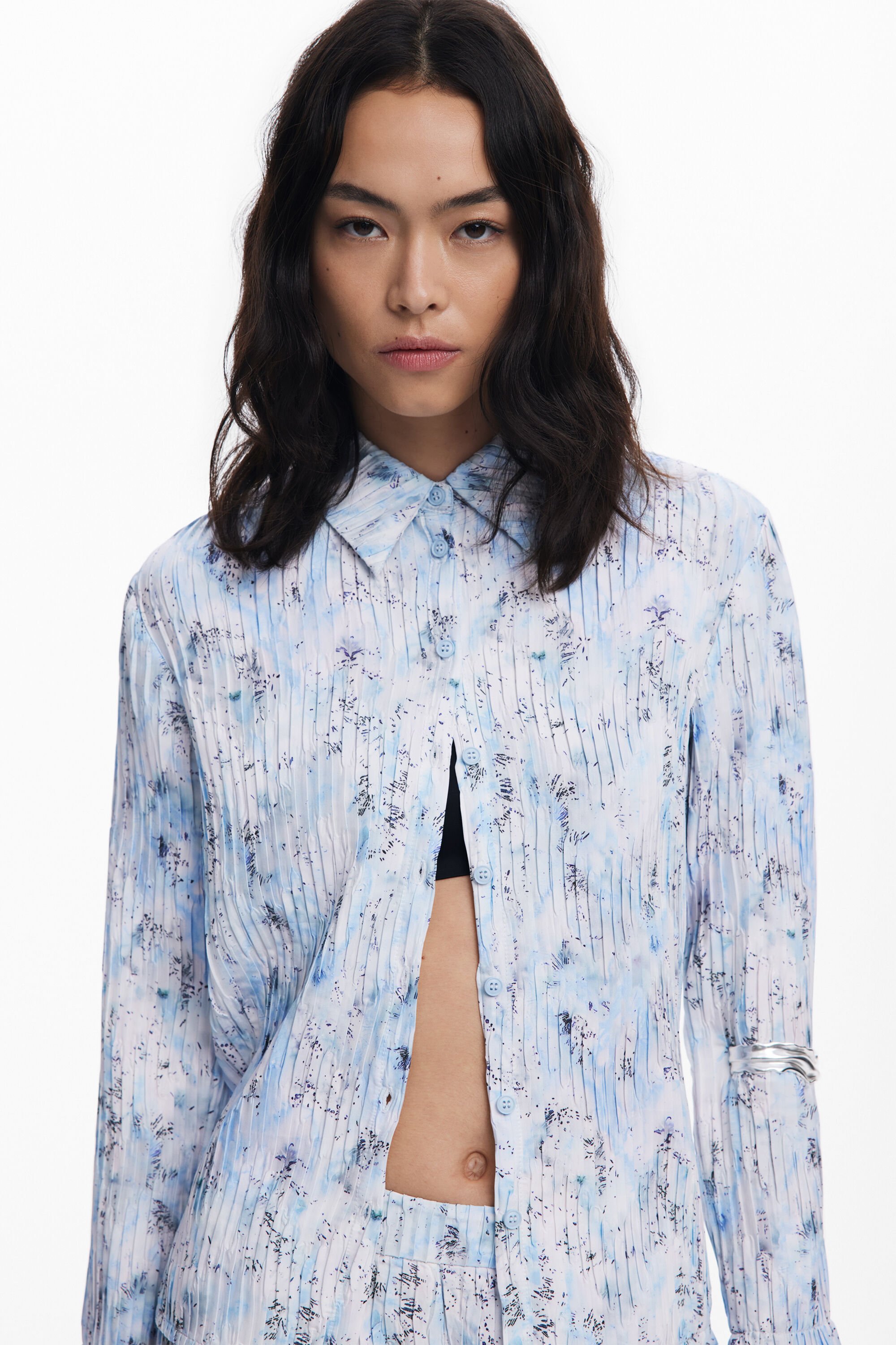 プリーツ入りストレッチシャツ 女性用 I Desigual.com