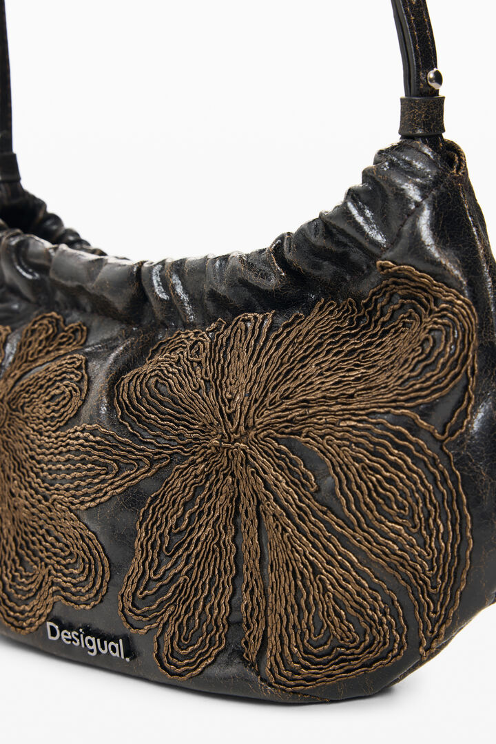 Petit sac brod&eacute;