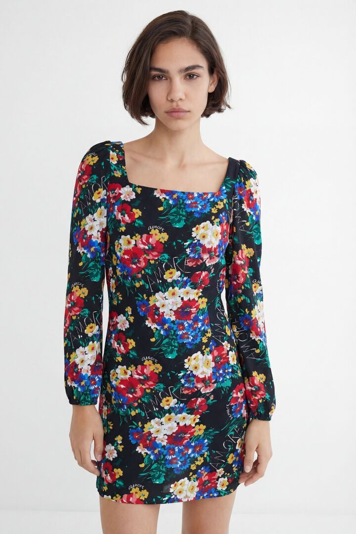 VESTIDO CORTO SLIM ESCOTE CUADRADO