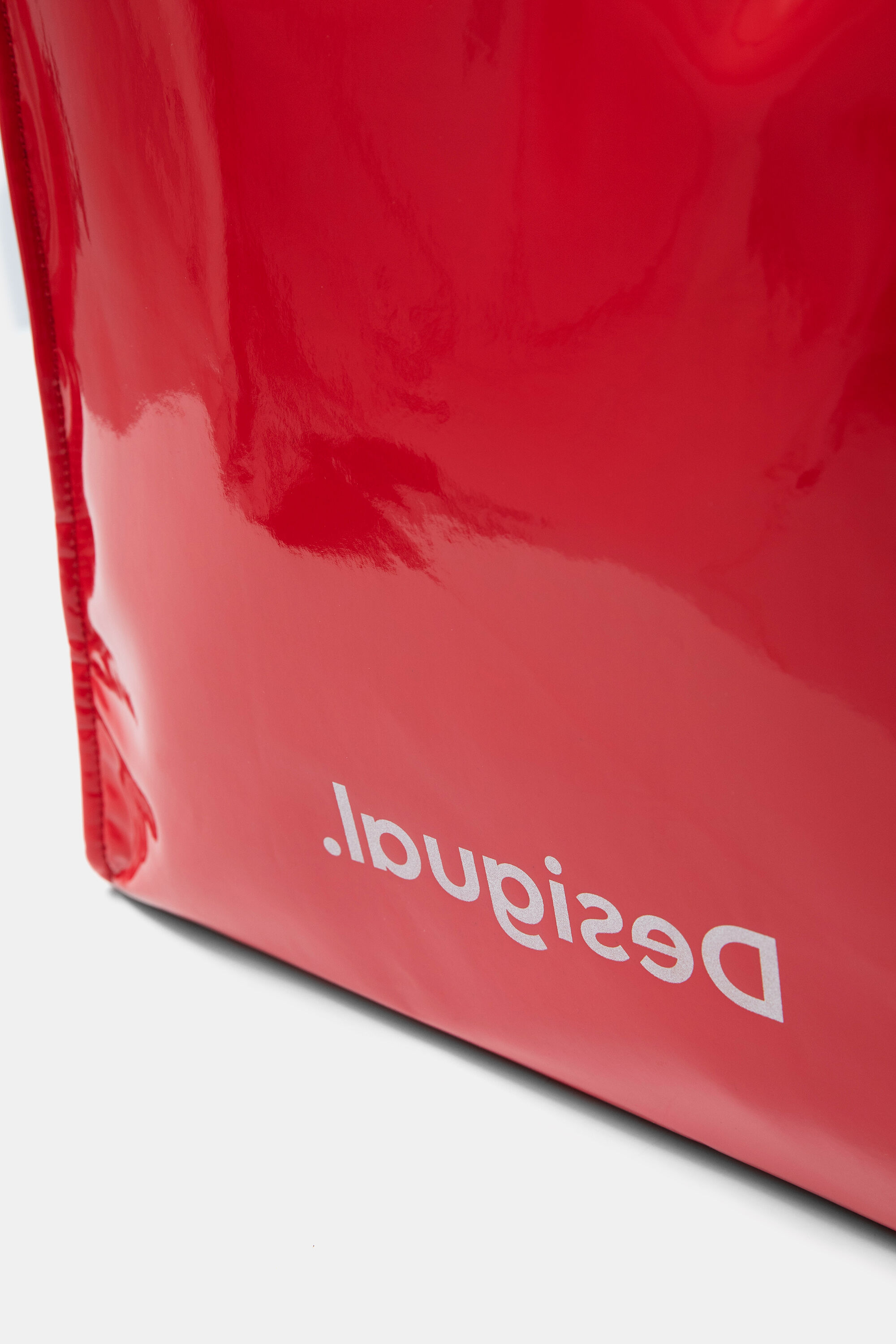Sac desigual clearance rouge vernis