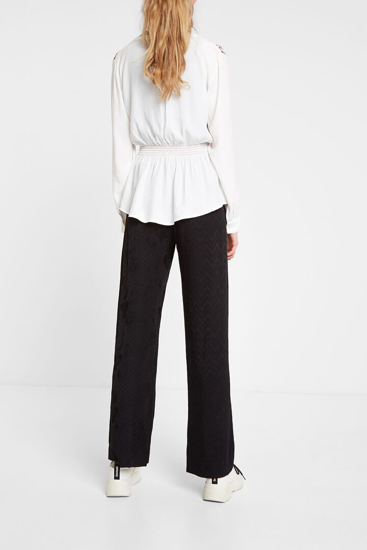 Fitted V-neck blouse | Desigual